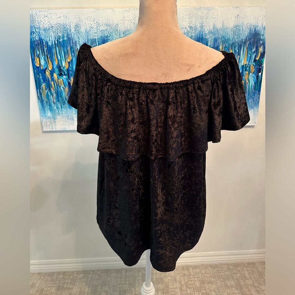 Crushed Velvet Off Shoulder Top - Picture 2 of 4